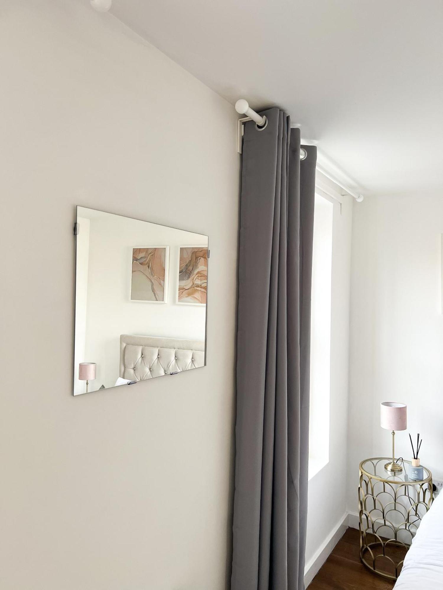 London Stylish 1 Bedroom Apartment ภายนอก รูปภาพ