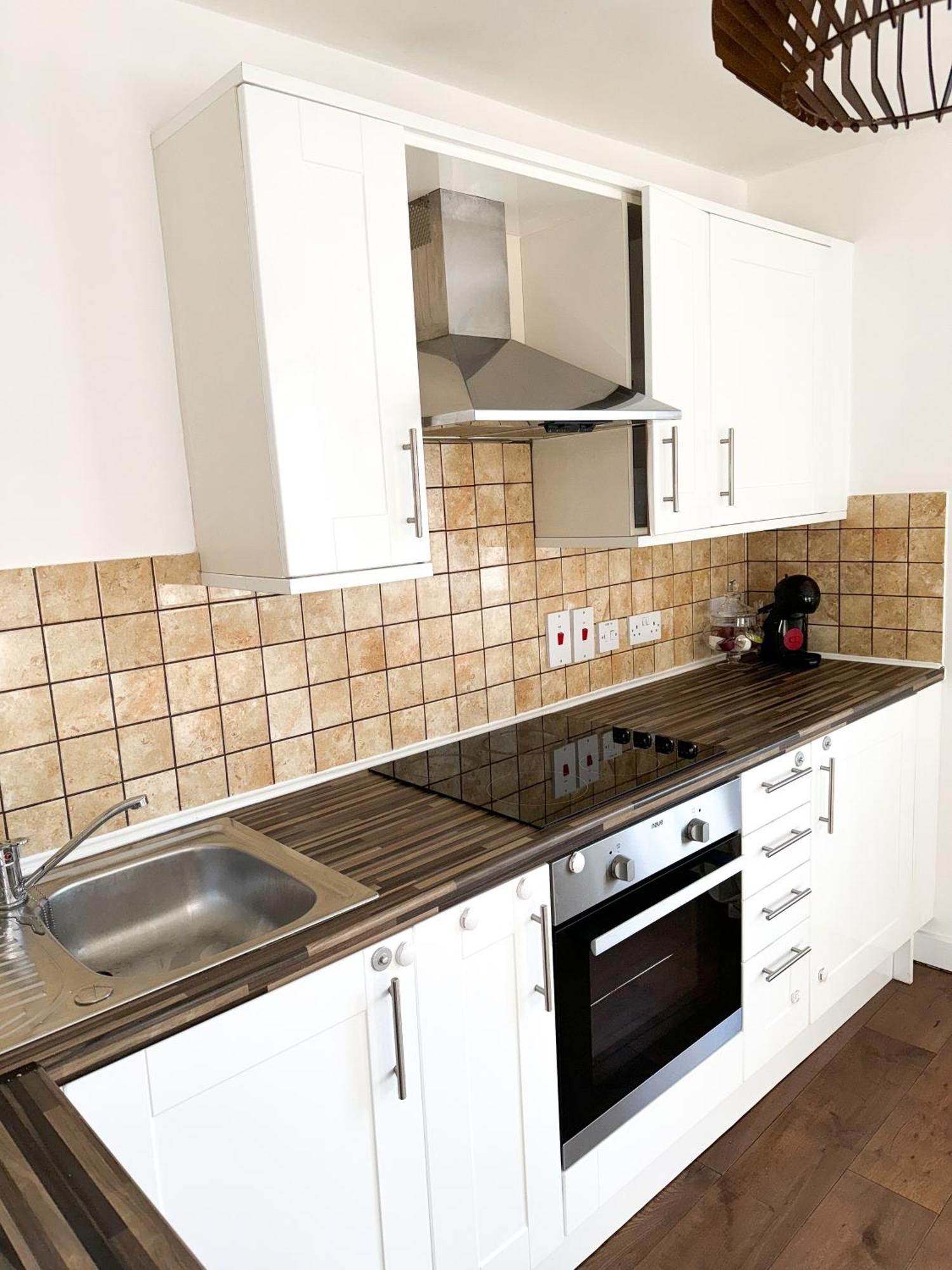 London Stylish 1 Bedroom Apartment ภายนอก รูปภาพ