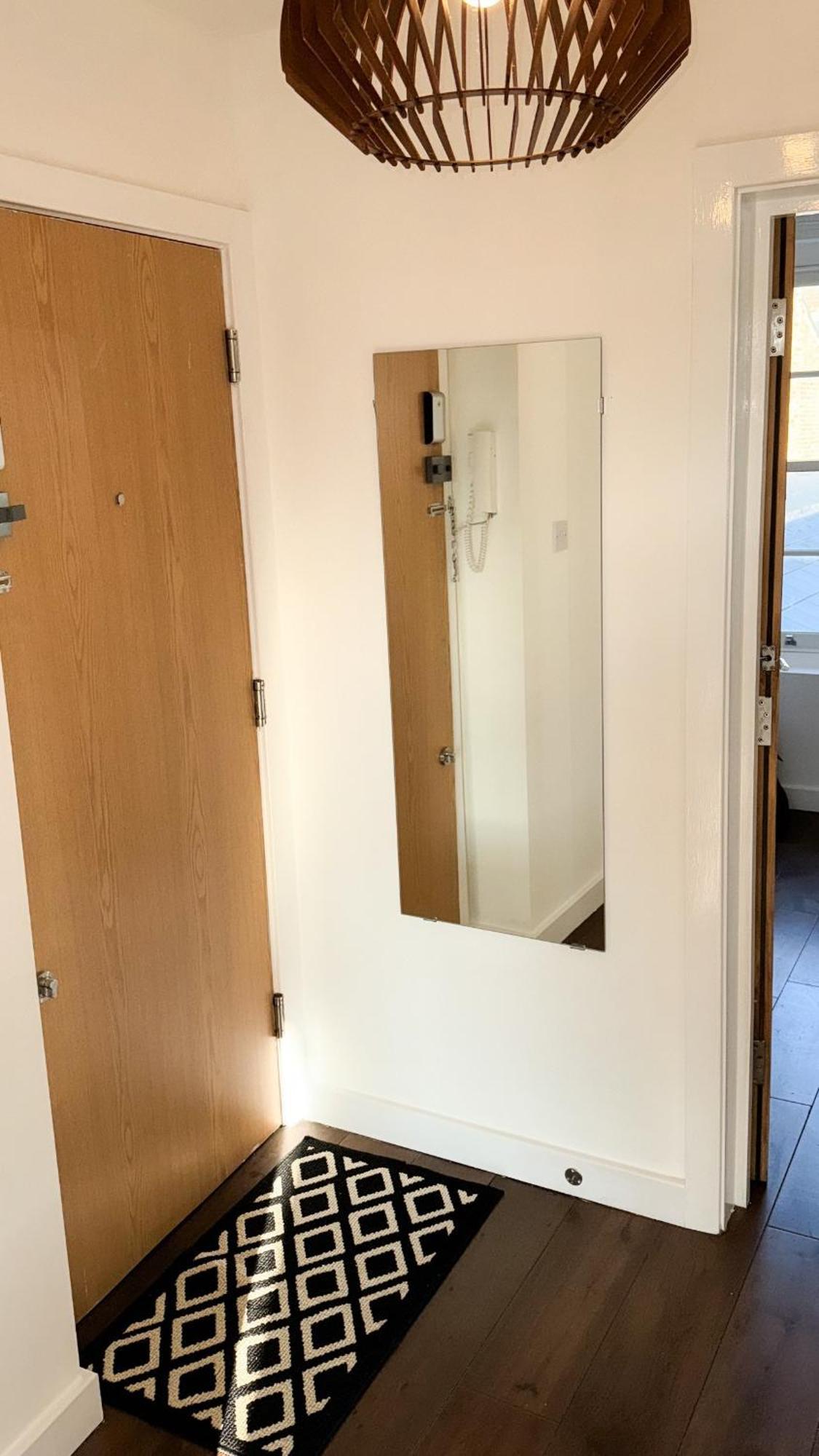 London Stylish 1 Bedroom Apartment ภายนอก รูปภาพ